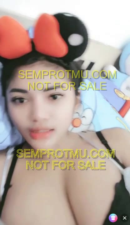 Pamer belahan dada sayang