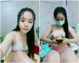 Kak Lola Cantik Toket imut mungil