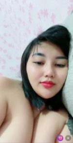 Tidur bareng kak Betty