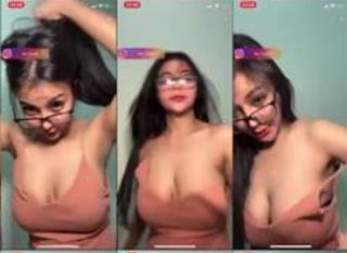 Baju Tisya Melorot Belahan Tetek Mulus